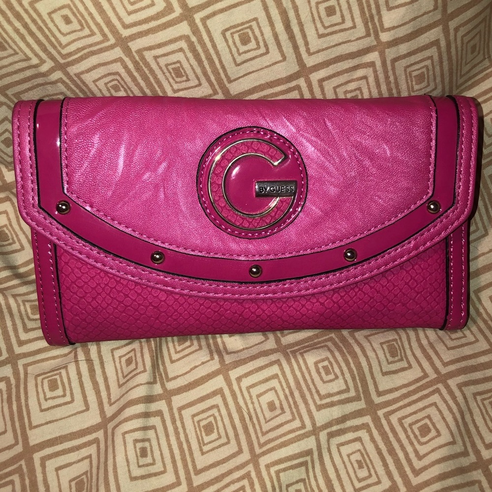 Guess wallet